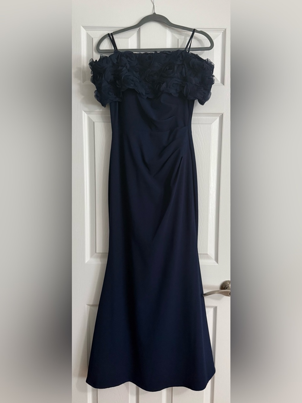 Navy Off-Shoulder Evening Dress - Elegant Women's Cocktail Gown
